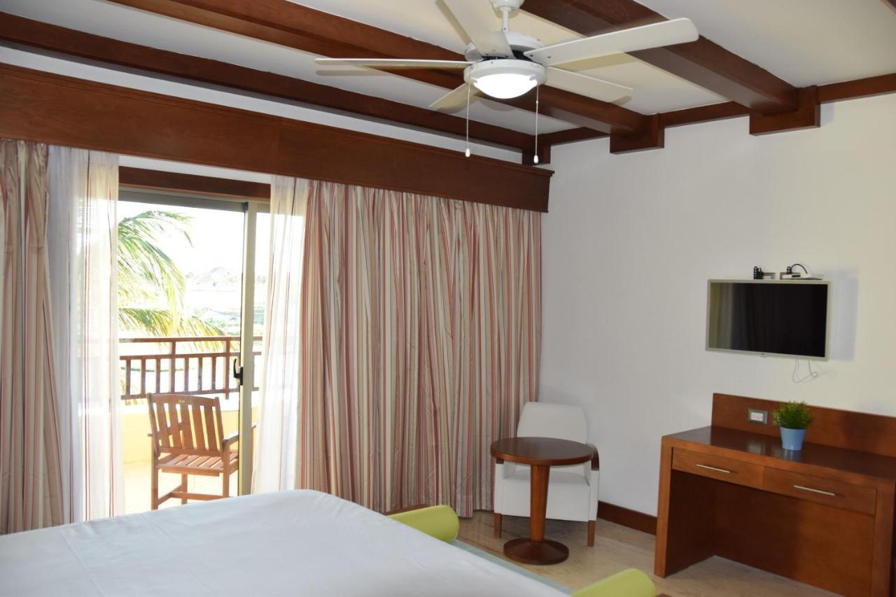 Sunset Boutique Hotel All Suites Punta Cana Exterior foto